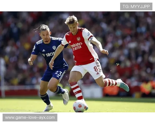 英超阿森纳后防组织紧密,稳守成就胜利——从防线之美看团队协同的力量